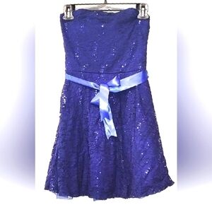 Love Reign Junior navy blue lace Barbie core flare dress Size: S